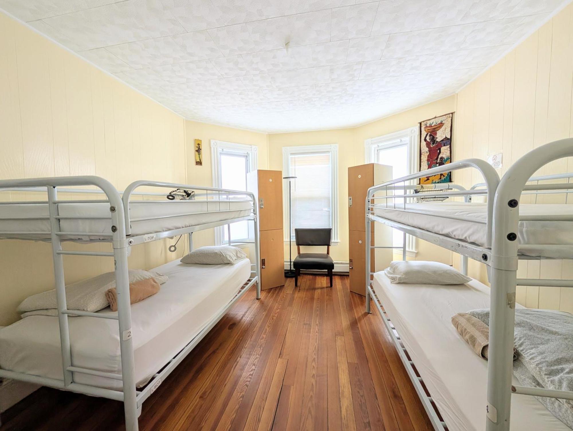 Homestel Hostal *