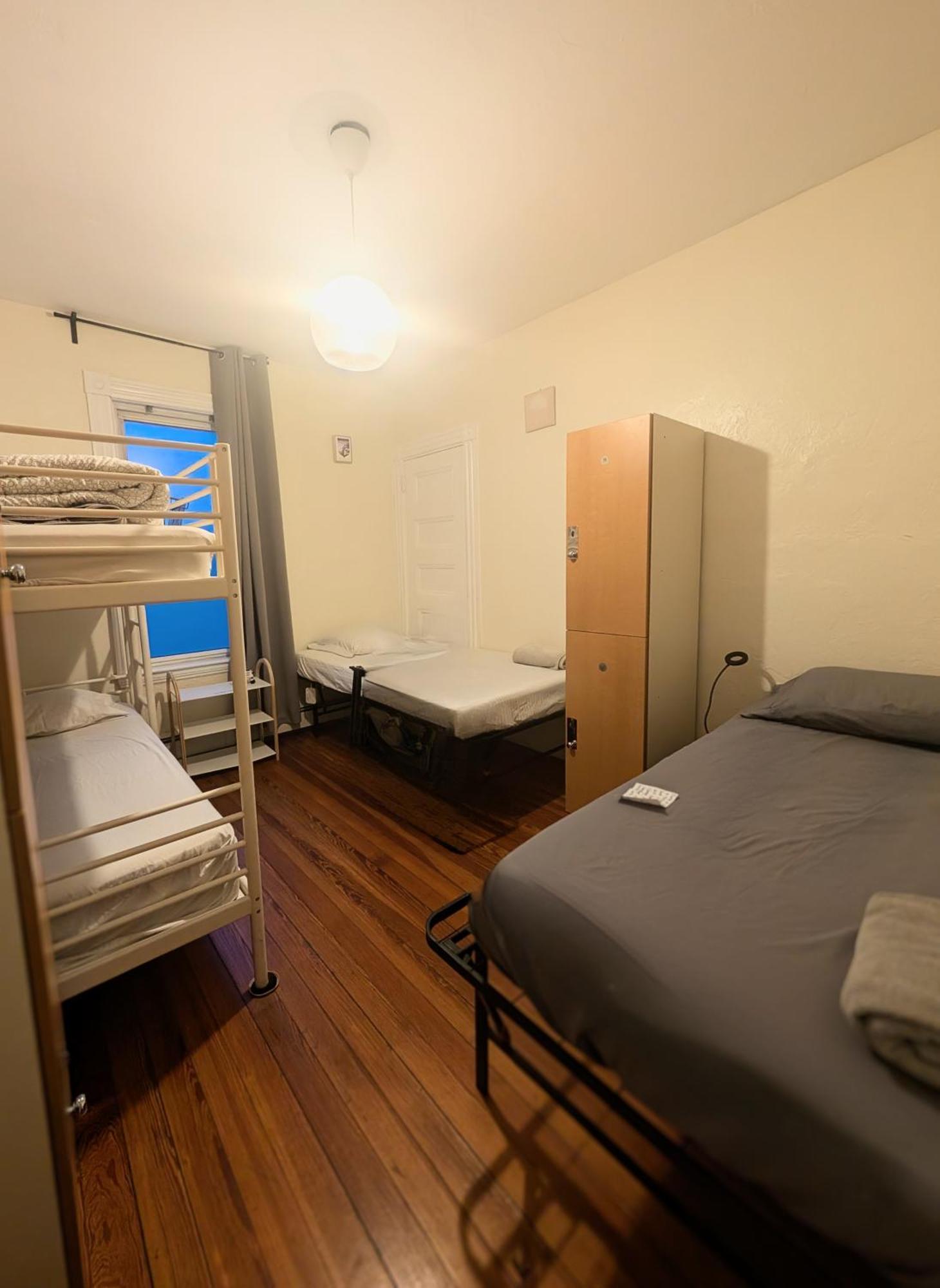 Hostal Homestel *