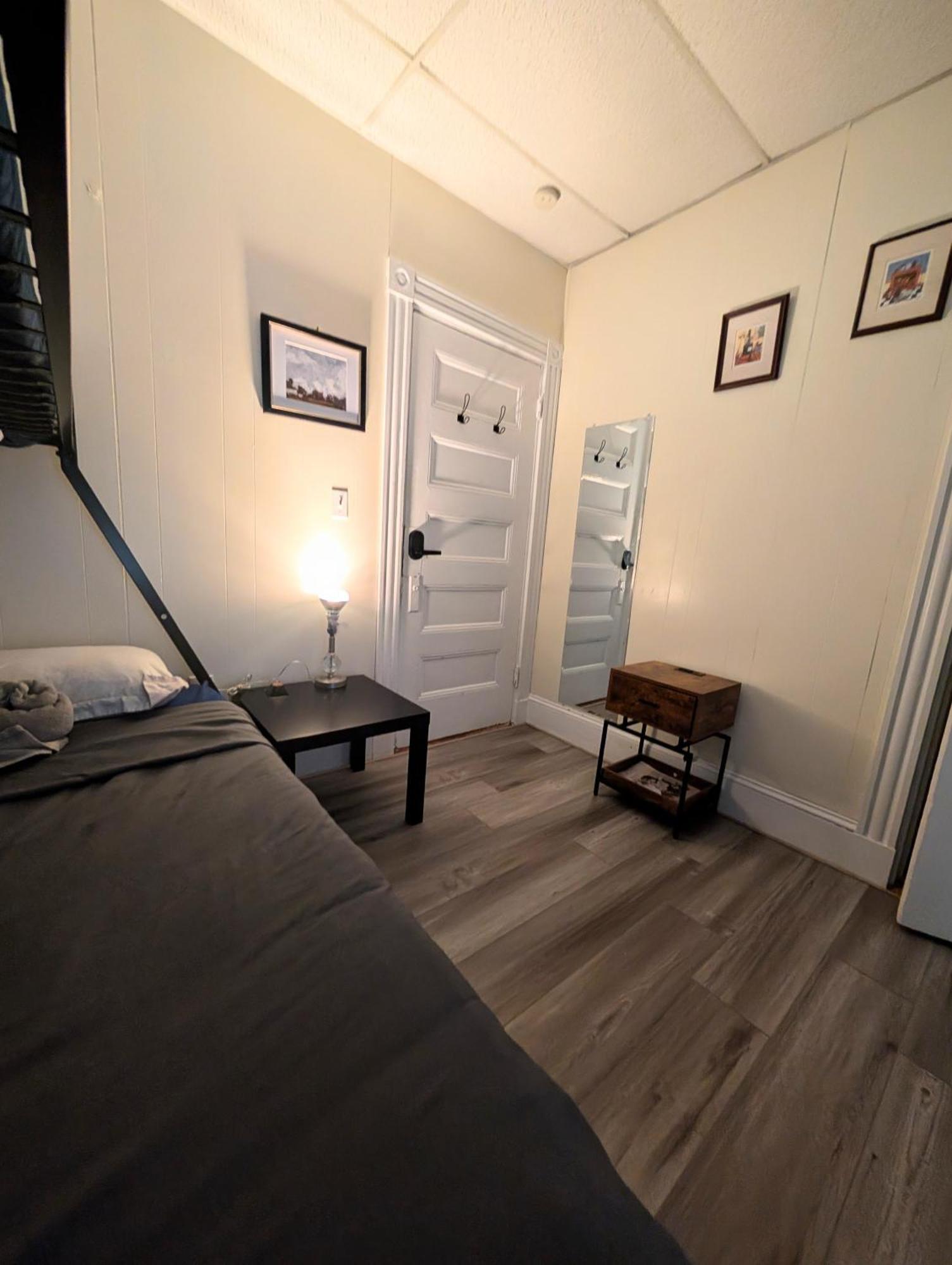 Homestel Hostal Boston